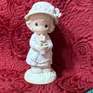 Precious Moments Figurine “A Poppy for You”